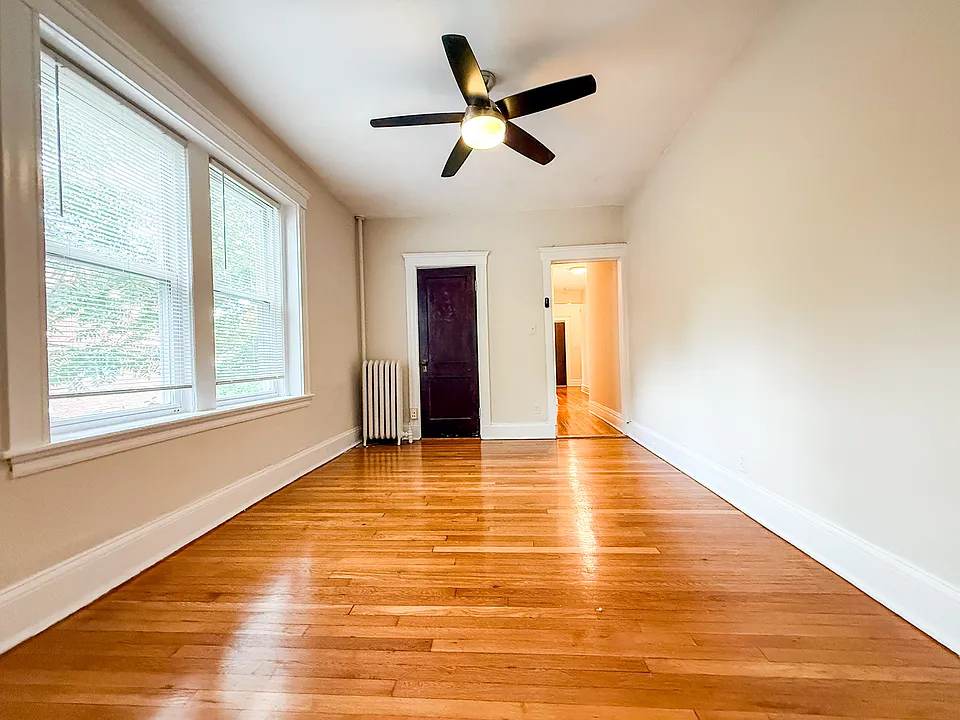 45 Englewood Ave #4B