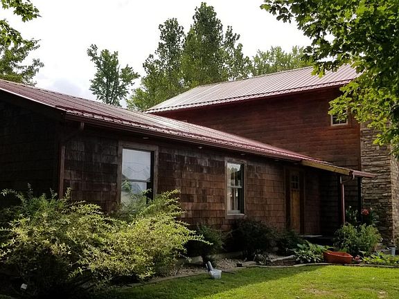 4th image of 319 N Warpath Dr