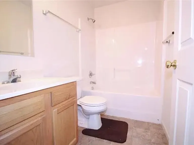 21012 Homer St — Photo 14