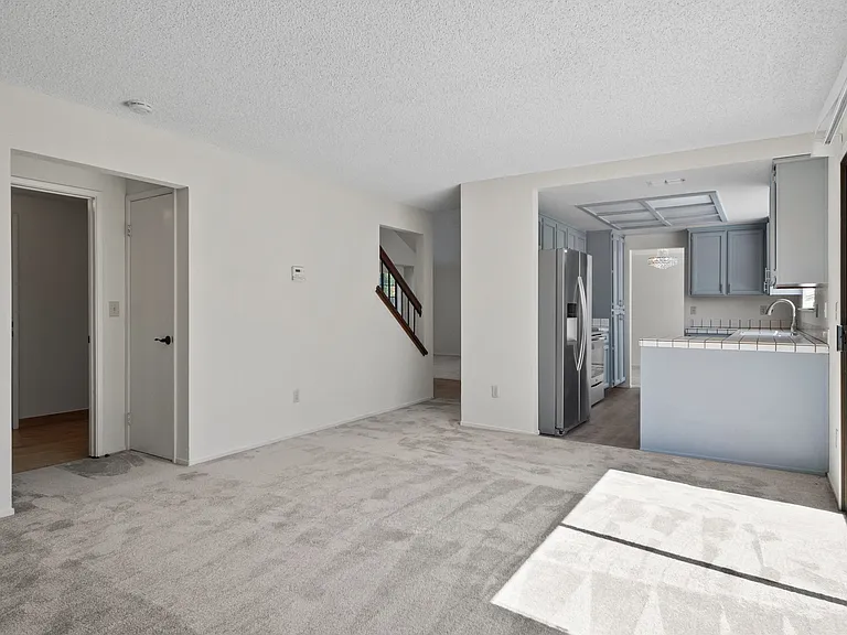 321 Brookshire Ct — Photo 15