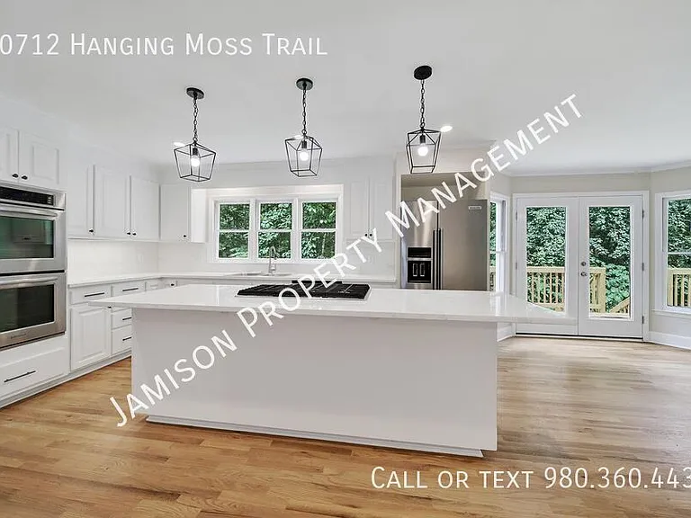 10712 Hanging Moss Trl — Photo 8