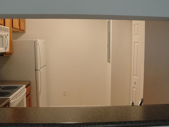 4th image of 4721 Lucerne Lakes Boulevard E #712