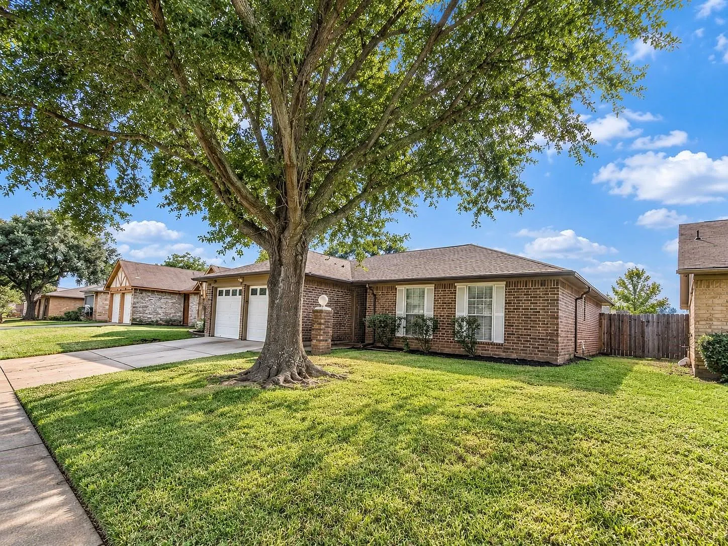 3 bed, 2.0 bath, 1442 sqft, $1,750 — Photo 2