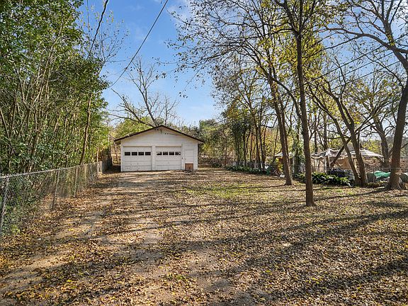 4th image of 4703 Mount Vernon Dr