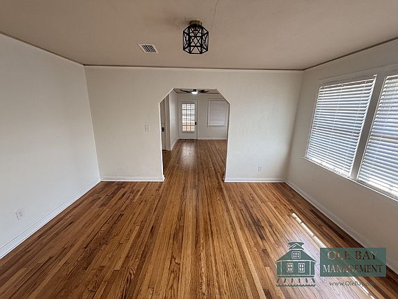 2nd image of 1810 New Hamilton St #1/2