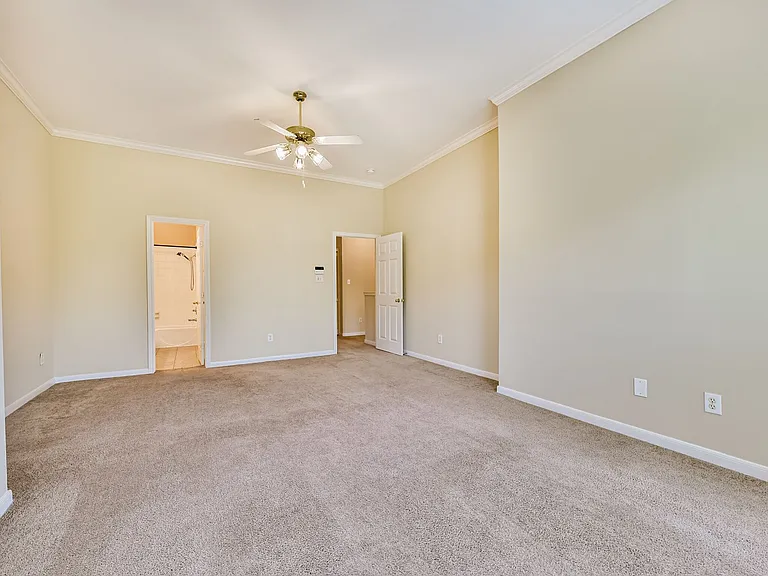 1408 Tuam St — Photo 14