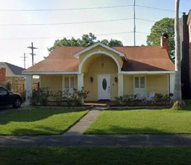 1st image of 10111 Rosewood Pl