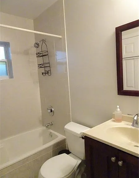 96 Del Rio Blvd — Photo 6