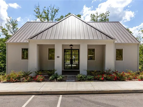 1064 Lupo Loop, Chattahoochee Hills, GA 30268