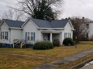 211 E Tennessee Ave, Crewe, VA 23930