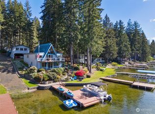 2901 E Mason Lake Dr E, Grapeview, WA 98546