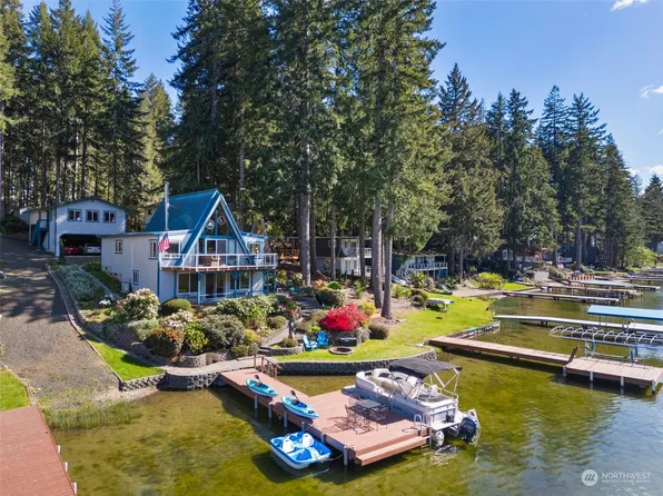 2901 E Mason Lake Drive E, Grapeview, WA 98546