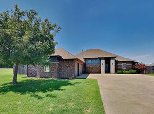 2433 NW 173rd St, Edmond, OK 73012
