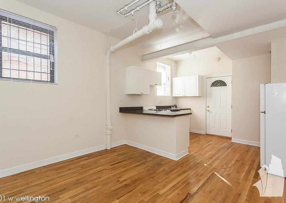 1st image of 1101 W Wellington Ave #925