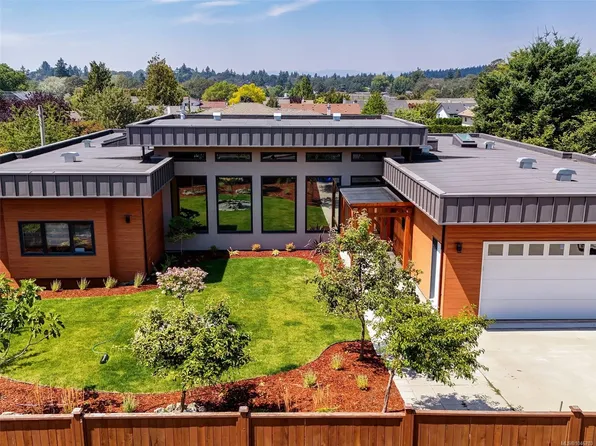 4160 Tyndall Ave, Saanich, BC V8N 3R8