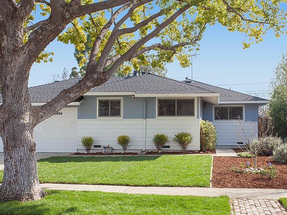 2nd image of 2494 Lost Oaks Dr
