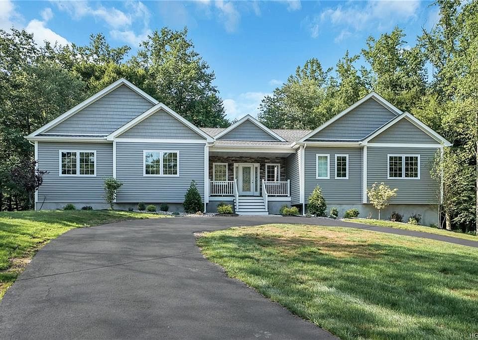 1st image of 5 Prestwick Ct