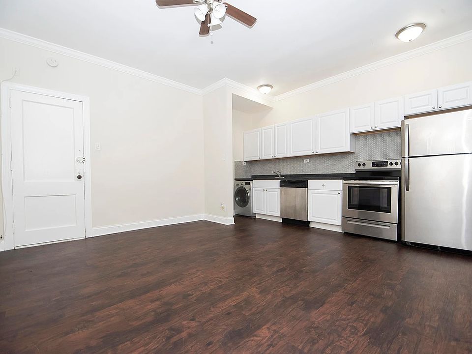 1st image of 3345 N Marshfield Ave #108A