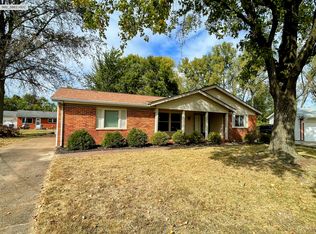 2701 Wintergreen Dr, Florissant, MO