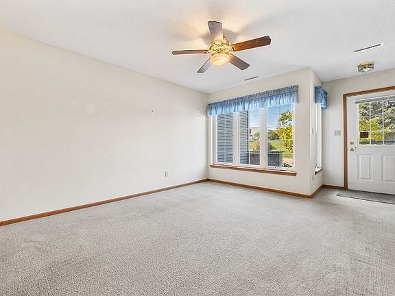 4th image of 953 74th St NE Unit 2