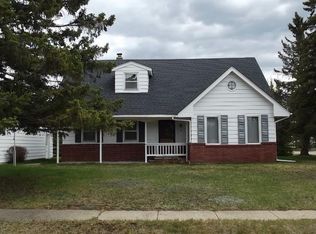 46 Mulberry Ln, Babbitt, MN 55706