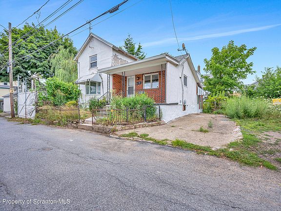 2nd image of 1020 Farber Ct
