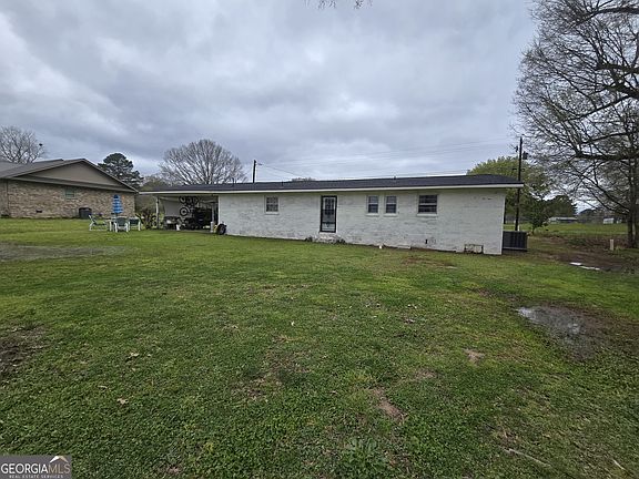 3rd image of 190 Red Oak Rd