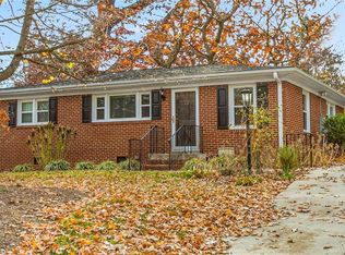 211 Tremont Dr, Burlington, NC 27215