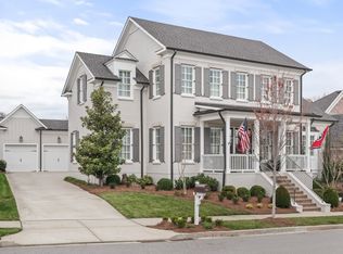 9061 Berry Farms Xing, Franklin, TN 37064