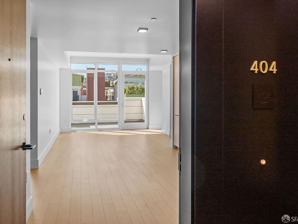 1st image of 950 Tennessee St #404
