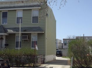 7124 70th St, Ridgewood, NY 11385