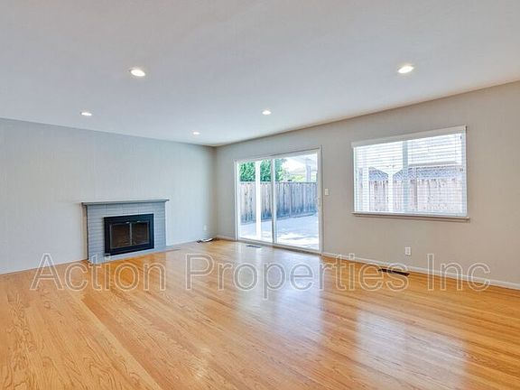 3rd image of 1268 Morningside Dr