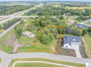 145 Pine Creek Rd, Mankato, MN 56001