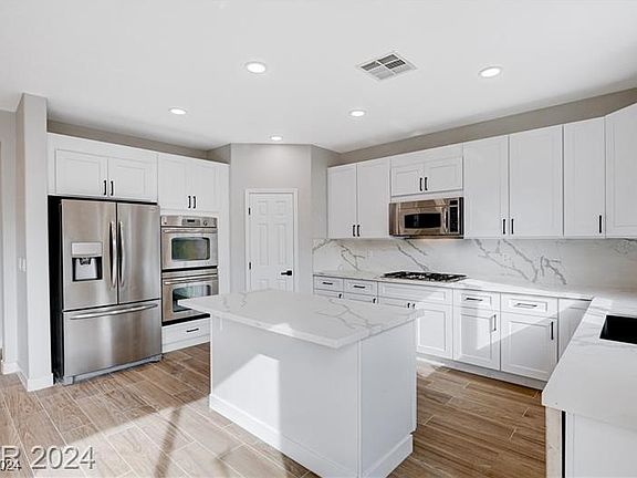 5th image of 10551 Tranquil Glade Ln