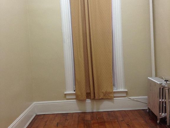 2nd image of 938 Bergen St