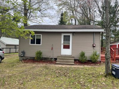 327 Sparrow Ave, Roscommon, MI, 48653