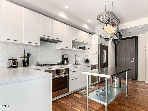 3rd image of 4422 N 75th St Unit 4002