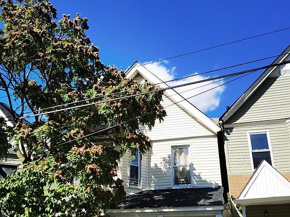 2nd image of 217 Benziger Ave