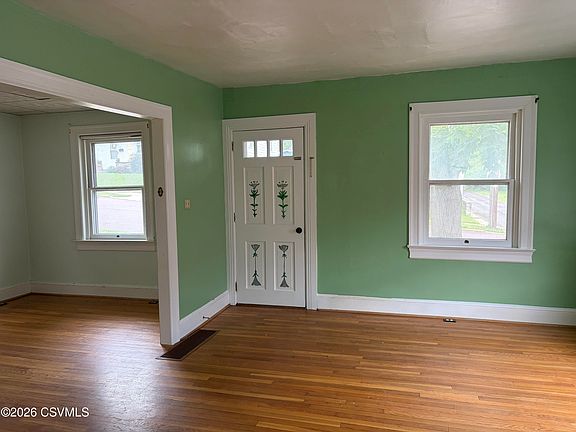 3rd image of 253 3rd St