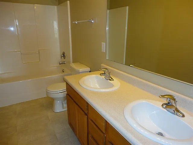 1120 Sassafras Trl — Photo 11