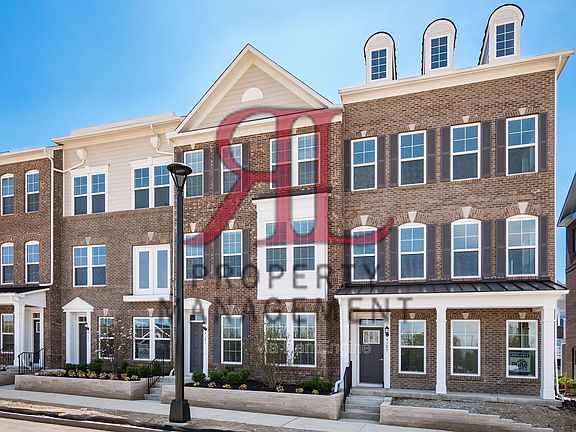 4th image of 4181 McCune Ave #1