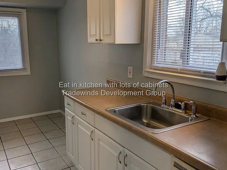 30043 Grandview St — Photo 7