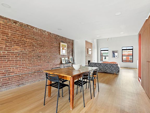 4th image of 154 Broadway APT 4