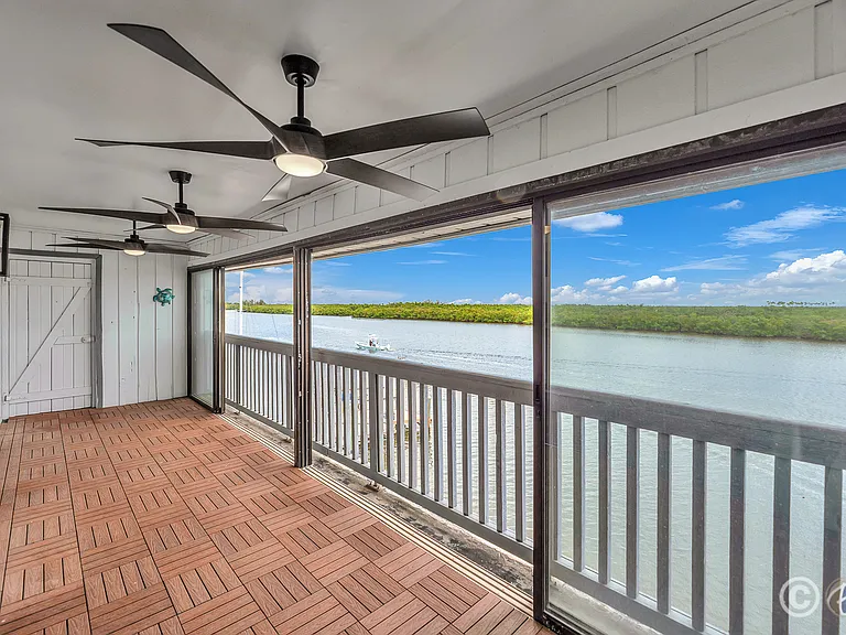 821 Bahia Del Sol Dr #B — Photo 17