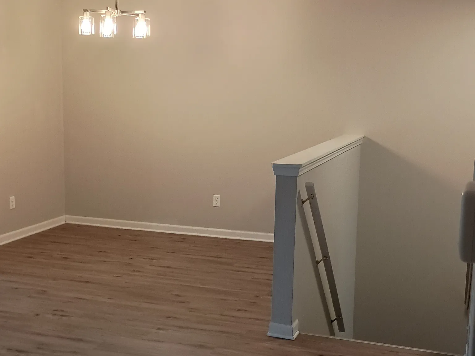 2 bed, 1420 sqft, $1,750 — Photo 2