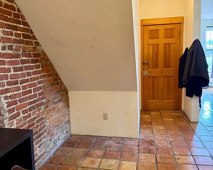 31 Fort Ave #2 — Photo 16