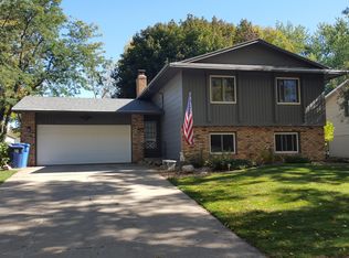 2712 S Kingswood Way, Sioux Falls, SD 57106