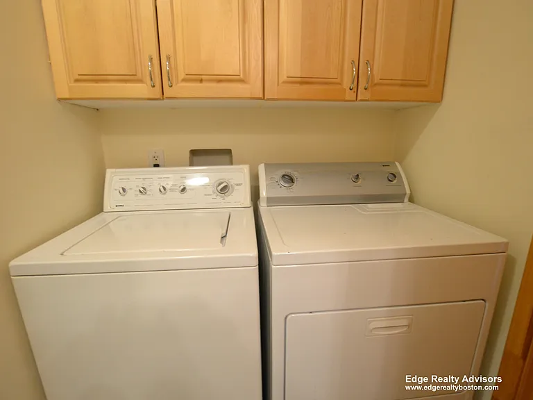 16A Lanark Rd — Photo 8
