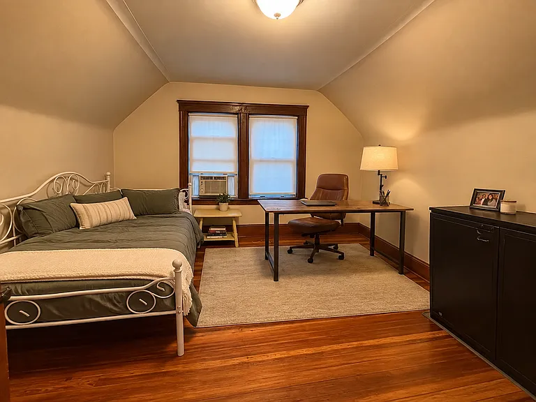 21 Berwick Rd — Photo 7