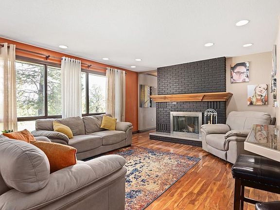 3rd image of 5500 Forest Hills Dr